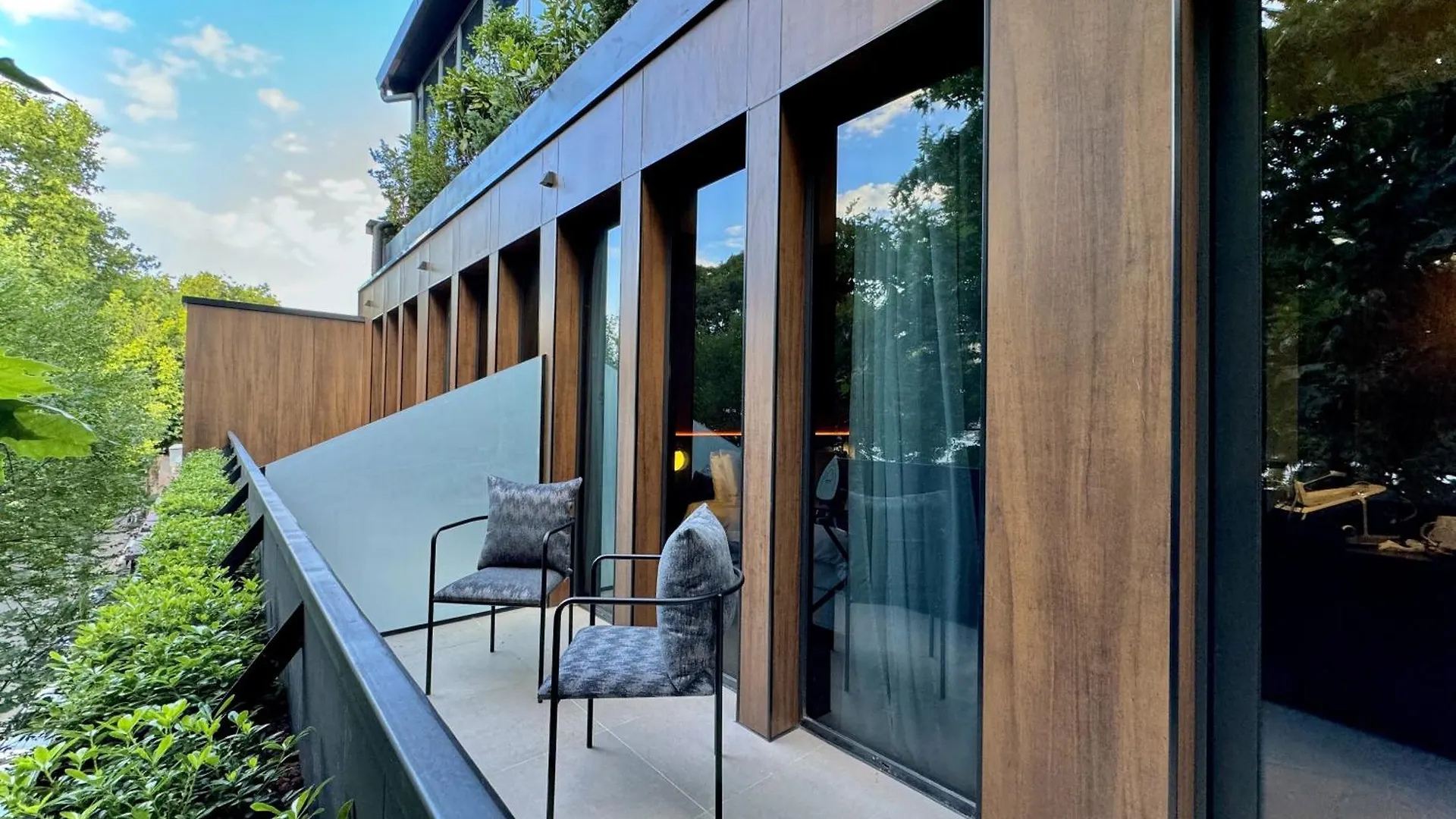 Tbilisi Edition - Design Hotel & Private Spa