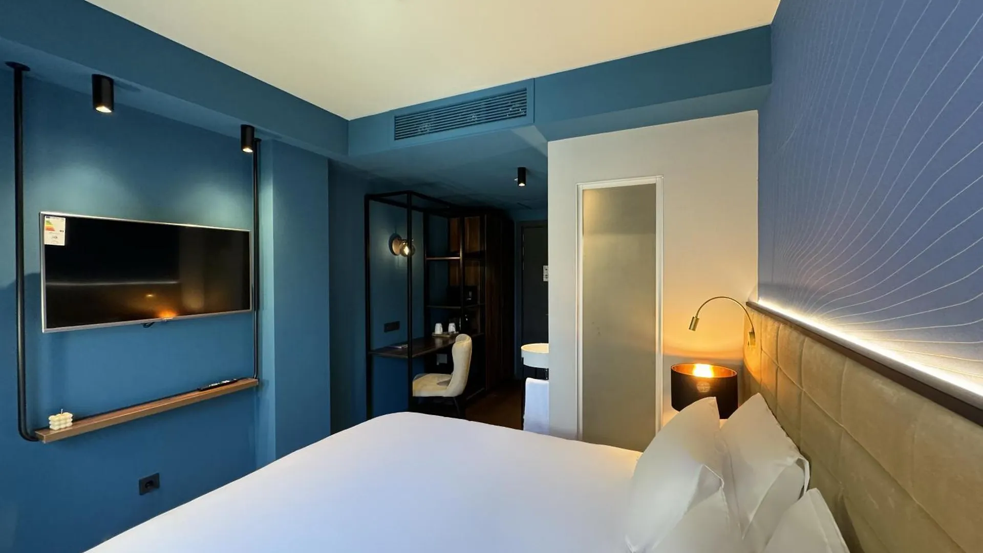 Tbilisi Edition - Design Hotel & Private Spa 조지아